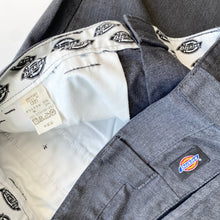 Load image into Gallery viewer, Dickies Shorts W32