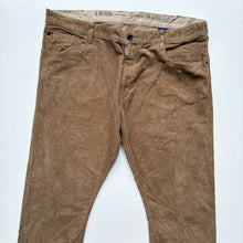 Load image into Gallery viewer, 90s Izod Corduroy Trousers W38 L30