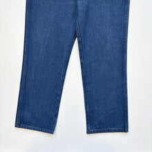 Load image into Gallery viewer, Wrangler Jeans W32 L25