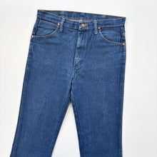 Load image into Gallery viewer, Wrangler Jeans W32 L25