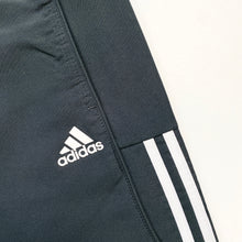Load image into Gallery viewer, Adidas Shorts (M)