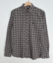 Load image into Gallery viewer, Fred Perry Flannel Shirt (S)