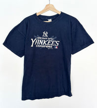 Load image into Gallery viewer, 1998 MLB New York Yankees T-shirt (M)