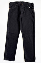 Load image into Gallery viewer, Wrangler Jeans W36 L32