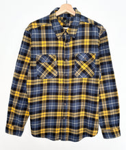 Load image into Gallery viewer, Flannel Shirt (L)