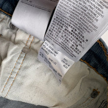 Load image into Gallery viewer, Levi’s 505 W40 L32