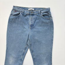 Load image into Gallery viewer, 90s Tommy Hilfiger Jeans W34 L31