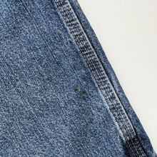 Load image into Gallery viewer, Wrangler Carpenter Shorts W38