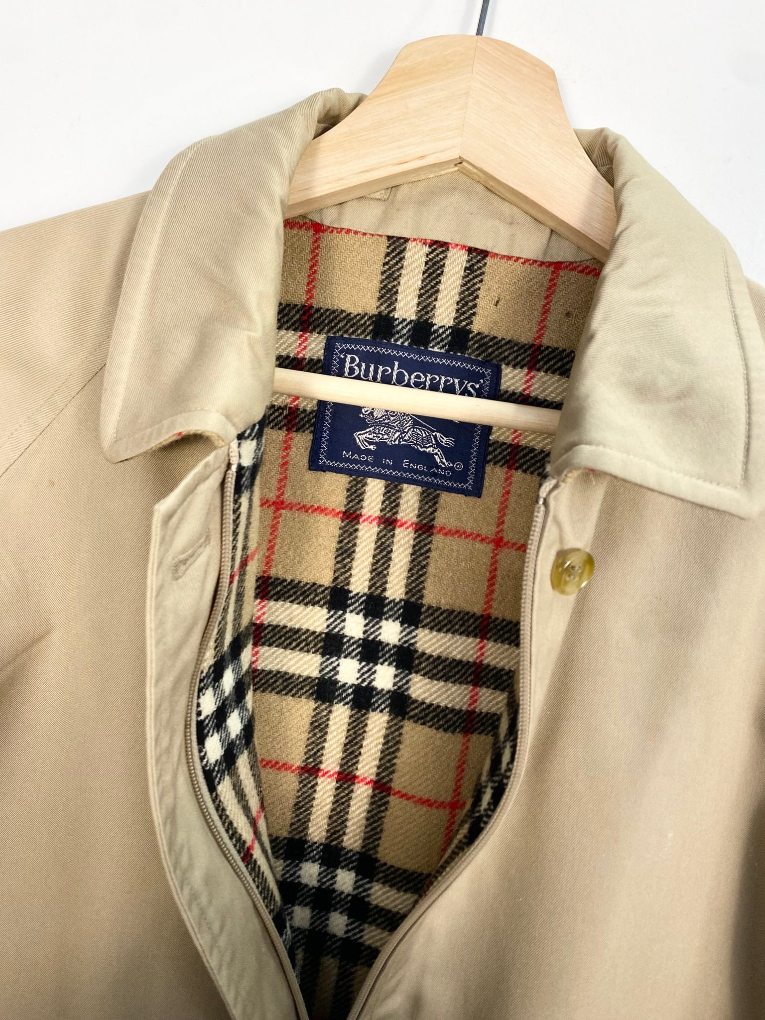 90s Burberry Harrington Jacket (M) – Red Cactus Vintage