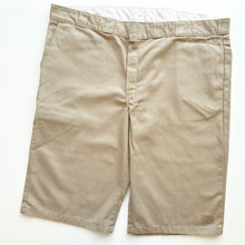 Load image into Gallery viewer, Dickies Shorts W46