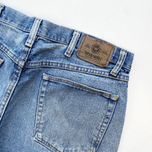 Load image into Gallery viewer, Wrangler Denim Shorts W36