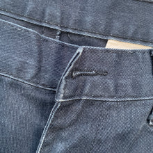 Load image into Gallery viewer, Dickies cargos W34 L32