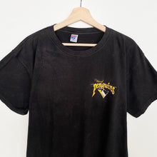 Load image into Gallery viewer, NHL Pittsburgh Penguins T-shirt (L)