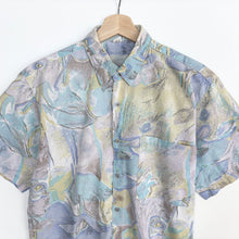 Load image into Gallery viewer, 90s Abstract Crazy Print Shirt (M)