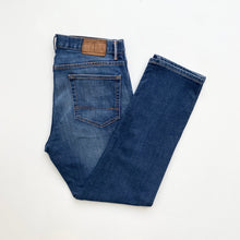 Load image into Gallery viewer, Tommy Hilfiger Jeans W36 L30