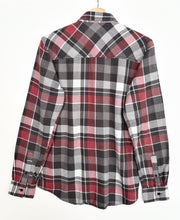 Load image into Gallery viewer, Flannel shirt (S)