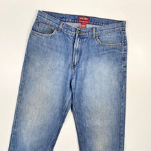 Load image into Gallery viewer, Chaps Jeans W34 L30