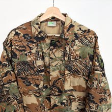 Load image into Gallery viewer, Camo Jacket (M)