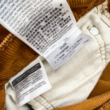 Load image into Gallery viewer, Levi’s 502 Cords W31 L30