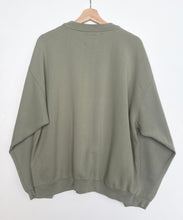 Load image into Gallery viewer, 00s Reebok Sweatshirt (XL)