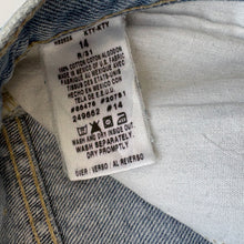 Load image into Gallery viewer, 90s Tommy Hilfiger Jeans W34 L31