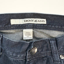 Load image into Gallery viewer, DKNY Jeans W32 L32
