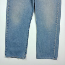 Load image into Gallery viewer, Levi’s 501 W38 L27