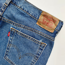 Load image into Gallery viewer, Women’s Levi’s Denim Shorts W32