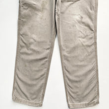 Load image into Gallery viewer, Distressed Carhartt Jeans W32 L30