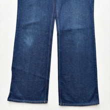 Load image into Gallery viewer, 90s Levi’s Jeans W38 L32