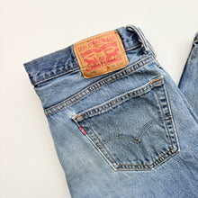 Load image into Gallery viewer, Levi’s 560 W36 L34