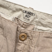 Load image into Gallery viewer, Carhartt Cargos W31 L32