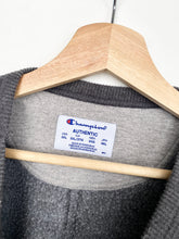 Load image into Gallery viewer, Champion Sweatshirt (2XL)