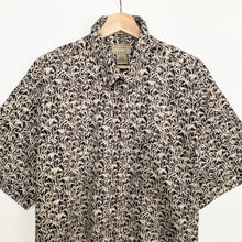 Load image into Gallery viewer, 90s Crazy Print Shirt (XL)