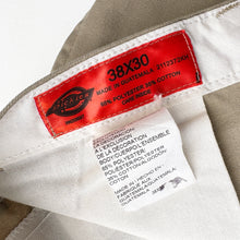 Load image into Gallery viewer, Dickies Cargos W38 L30