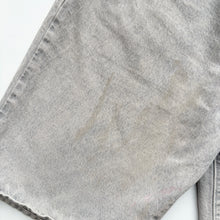 Load image into Gallery viewer, Levis 569 Shorts W36