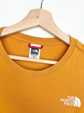 Load image into Gallery viewer, The North Face Long Sleeve T-shirt (M)