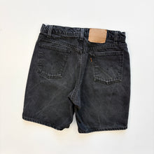 Load image into Gallery viewer, 90s Levi’s Denim Shorts W32