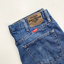 Load image into Gallery viewer, Wrangler Jeans W36 L32