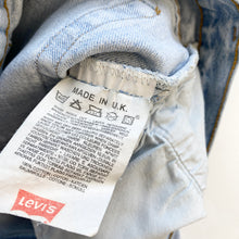 Load image into Gallery viewer, 90s Levi’s 501 W34 L32