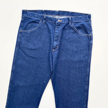 Load image into Gallery viewer, Wrangler Jeans W38 L29
