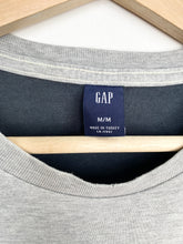 Load image into Gallery viewer, Gap T-shirt (M)