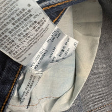 Load image into Gallery viewer, Levi’s 505 Jeans W33 L30