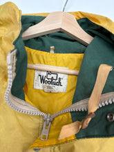 Load image into Gallery viewer, 90s Woolrich Parka Coat (M)