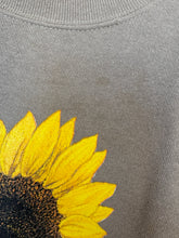 Load image into Gallery viewer, 90s Sunflower Sweatshirt (M)