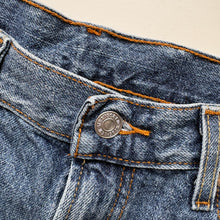 Load image into Gallery viewer, 90s Levi’s 550 Denim Shorts W30
