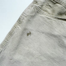 Load image into Gallery viewer, Wrangler Carpenter Shorts W42