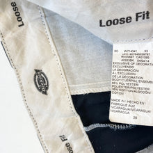 Load image into Gallery viewer, Dickies Shorts W29