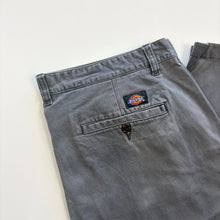 Load image into Gallery viewer, Dickies W38 L30