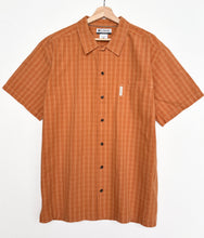 Load image into Gallery viewer, Columbia Sportswear Shirt (XL)